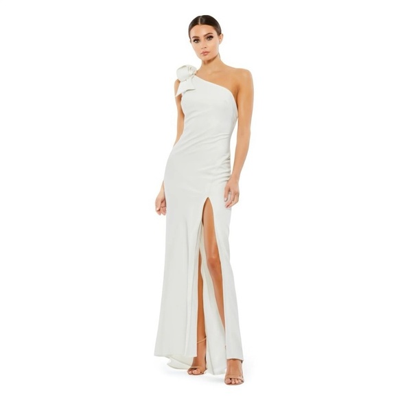 🌻NEW w.Tag MAC DUGGAL White One Shoulder Fitted Evening Gown With Bow Size 12 - Picture 2 of 13